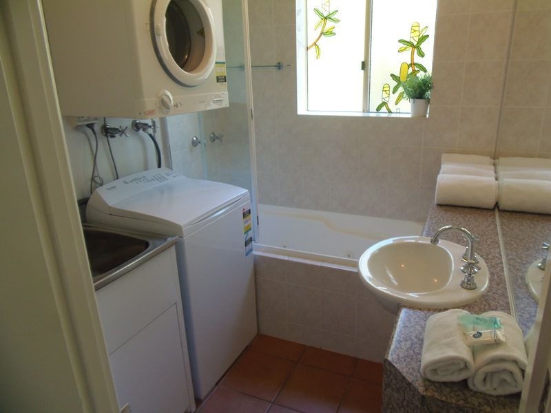 Unit 21/4 Double Island Drive, Rainbow Beach QLD 4581
