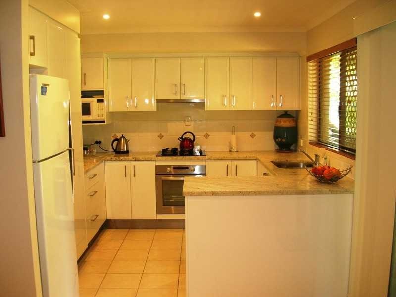 8 Coora Court, Rainbow Beach QLD 4581