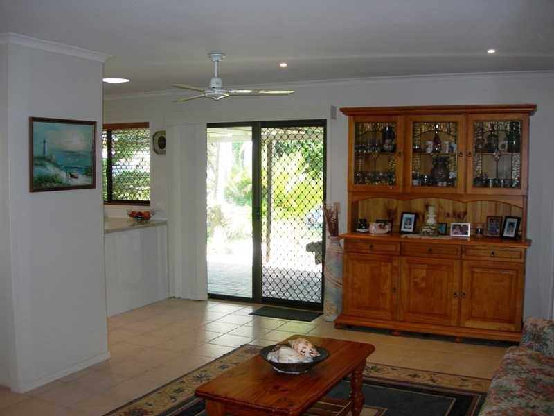 8 Coora Court, Rainbow Beach QLD 4581