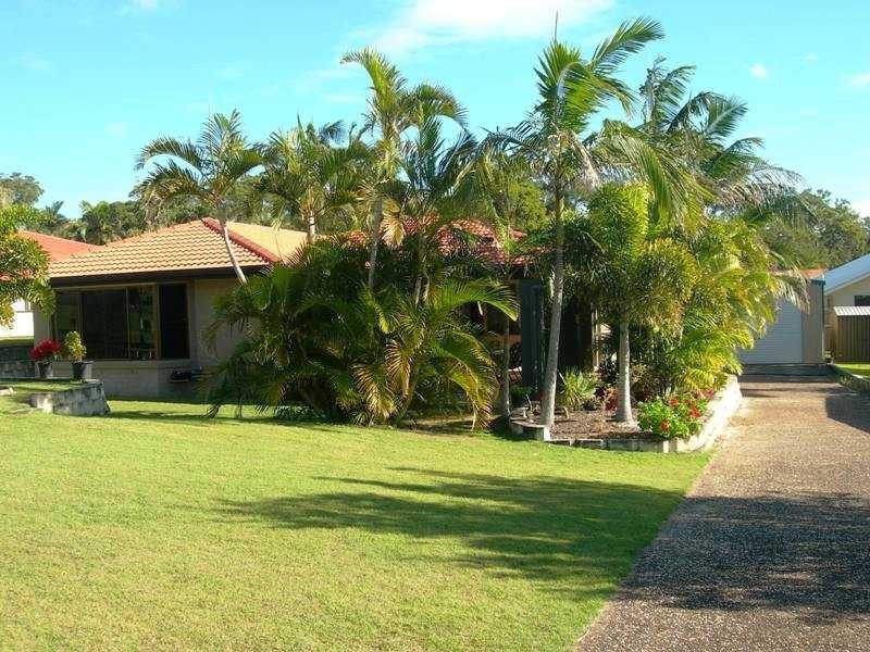 8 Coora Court, Rainbow Beach QLD 4581