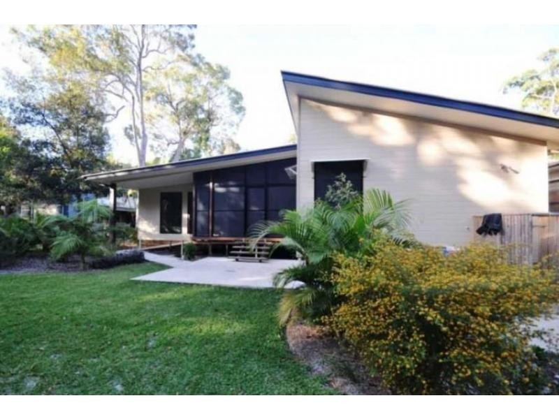 10 Satinwood Drive, Rainbow Beach QLD 4581