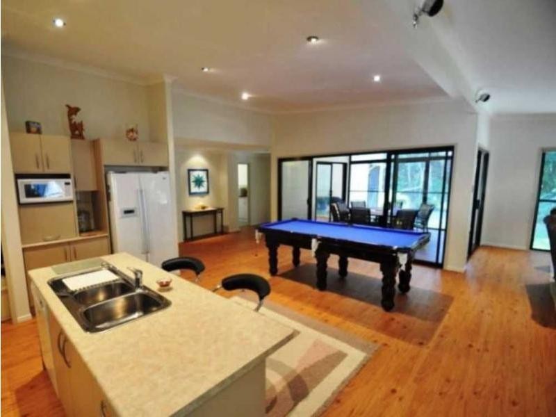 10 Satinwood Drive, Rainbow Beach QLD 4581