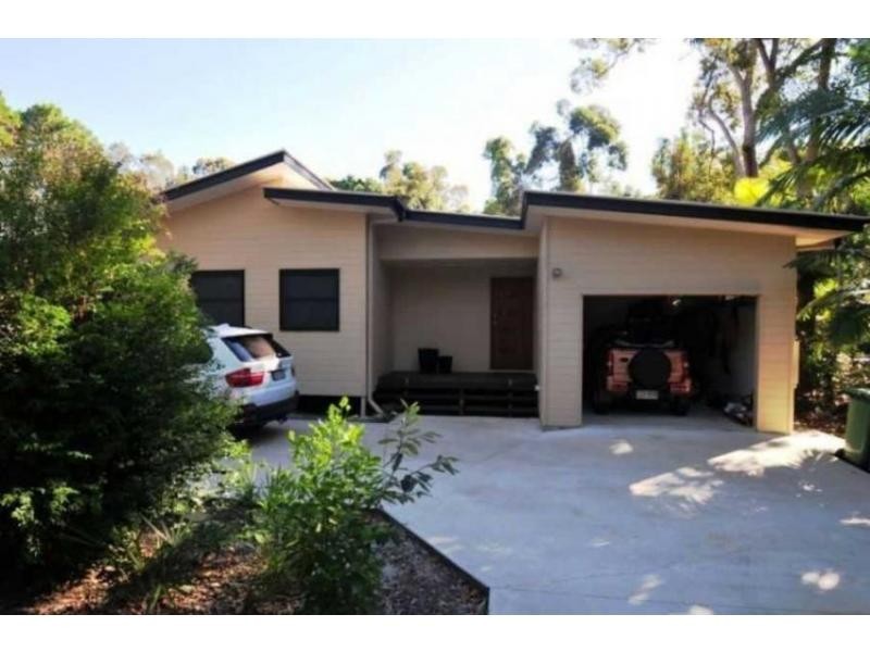 10 Satinwood Drive, Rainbow Beach QLD 4581