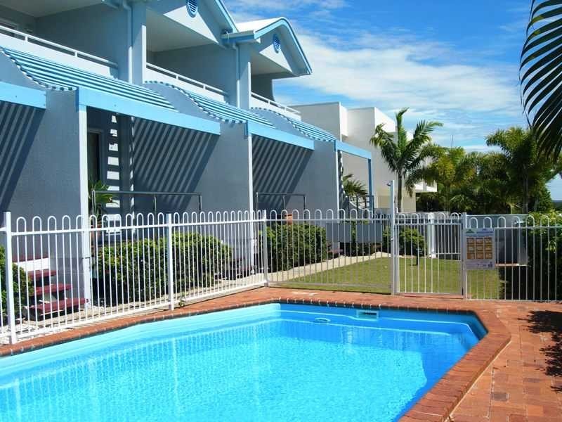 4/42 Manooka Drive, Rainbow Beach QLD 4581