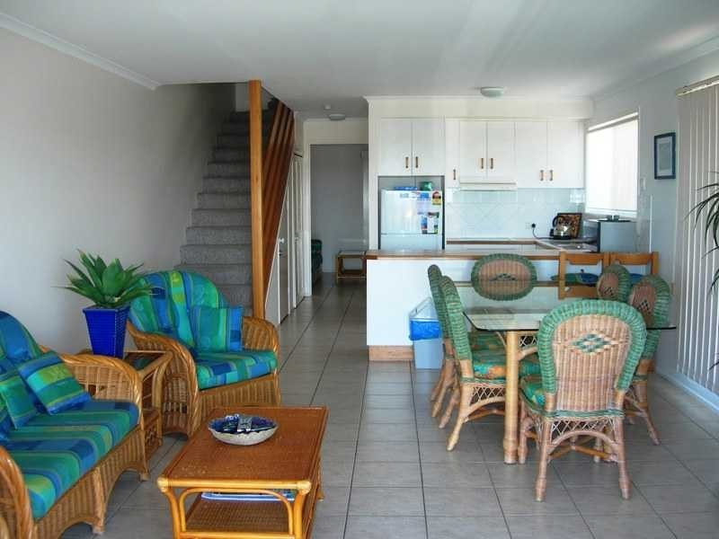 4/42 Manooka Drive, Rainbow Beach QLD 4581