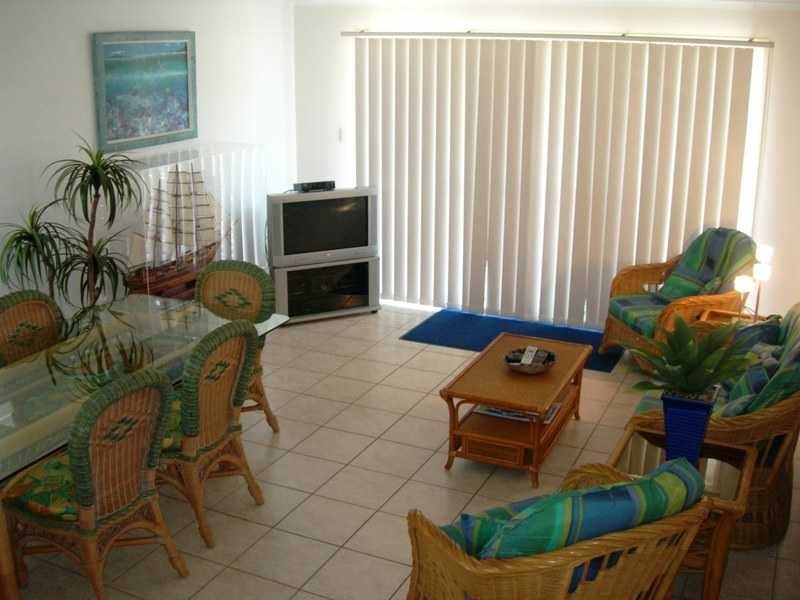 4/42 Manooka Drive, Rainbow Beach QLD 4581