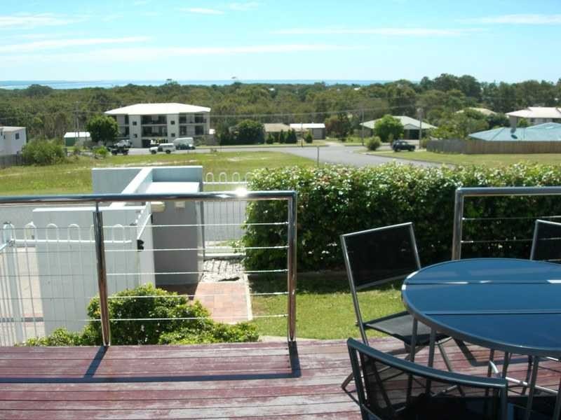 4/42 Manooka Drive, Rainbow Beach QLD 4581