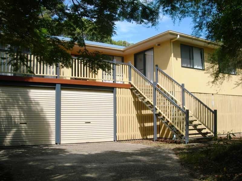 10 Naiad Court, Rainbow Beach QLD 4581