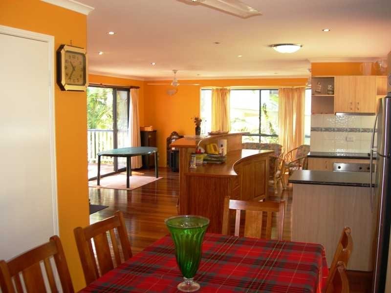 10 Naiad Court, Rainbow Beach QLD 4581