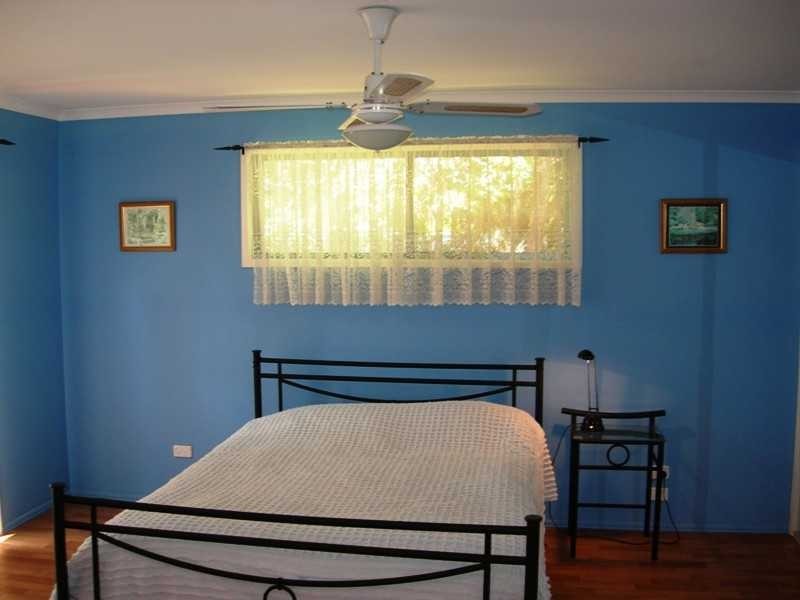 10 Naiad Court, Rainbow Beach QLD 4581