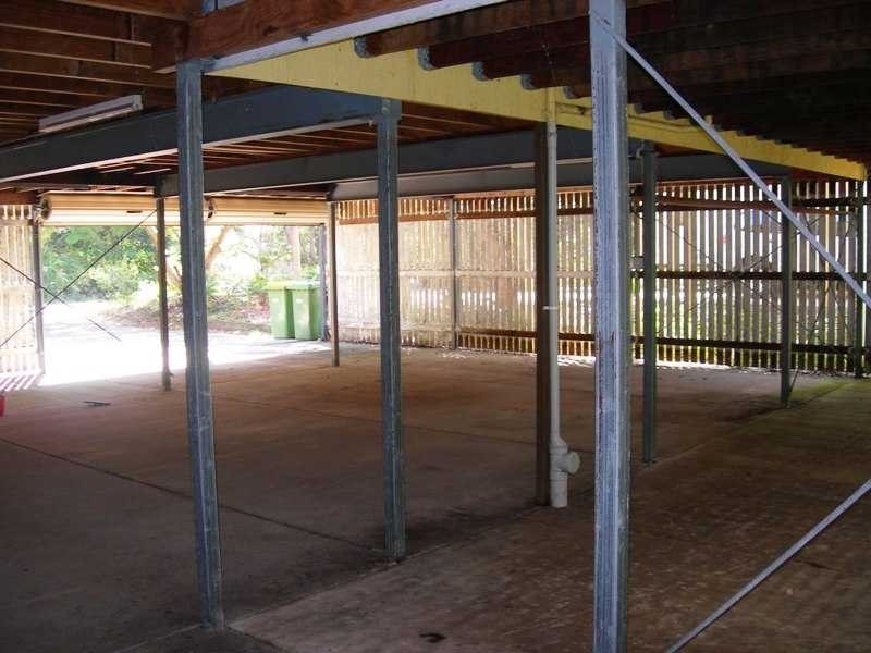 10 Naiad Court, Rainbow Beach QLD 4581