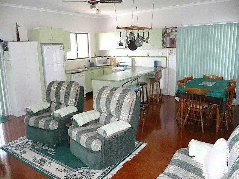 19 Bombala Crescent, Rainbow Beach QLD 4581