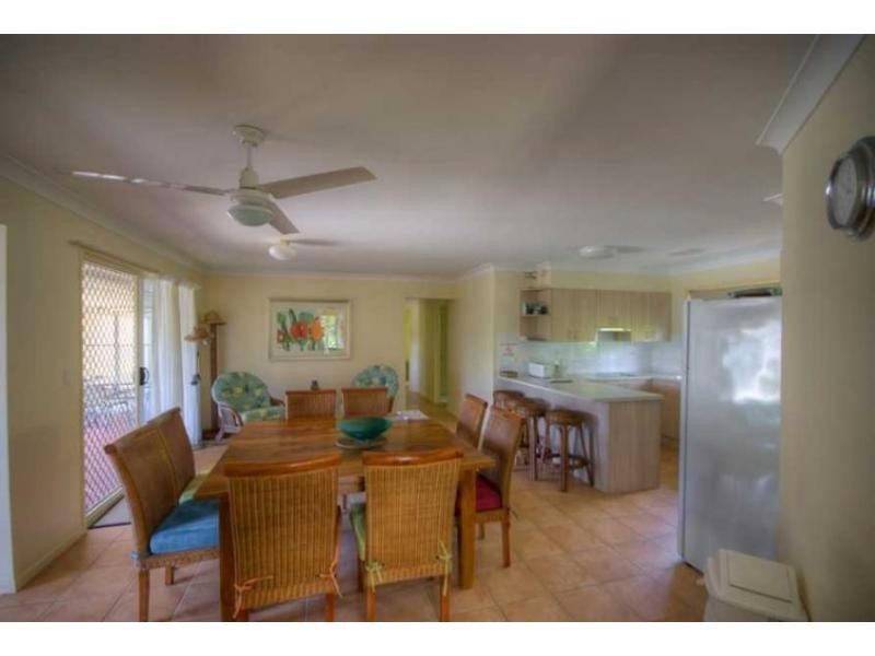 4 Boronia Place, Rainbow Beach QLD 4581