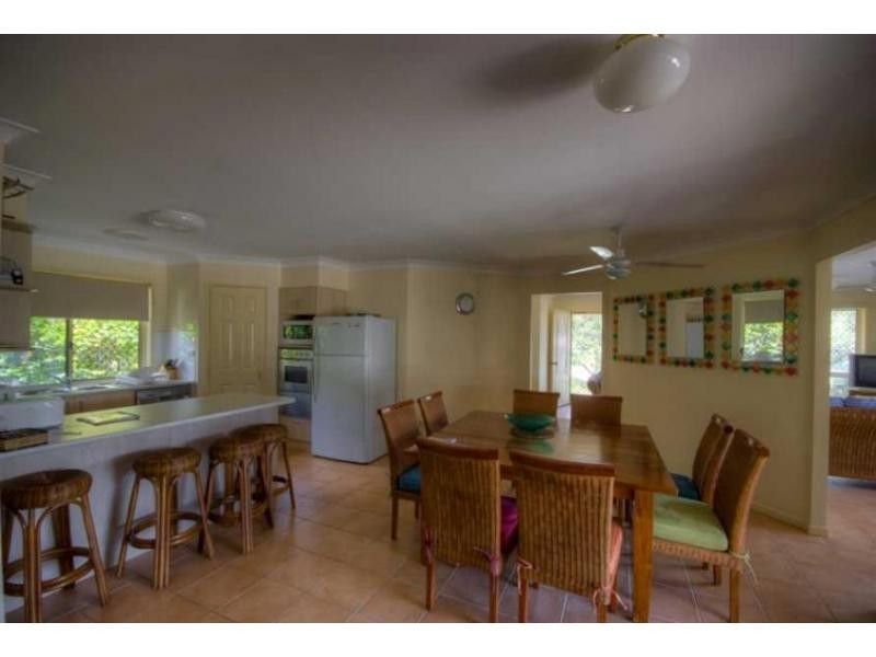 4 Boronia Place, Rainbow Beach QLD 4581