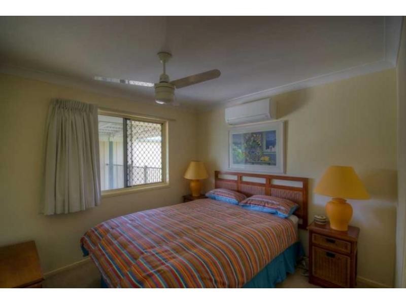 4 Boronia Place, Rainbow Beach QLD 4581