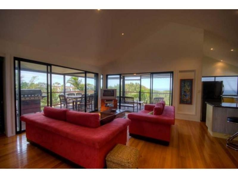 90 Cooloola Drive, Rainbow Beach QLD 4581