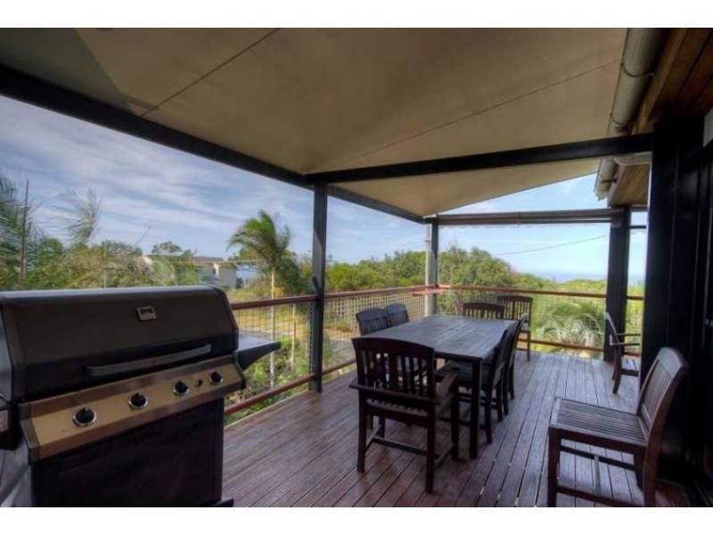 90 Cooloola Drive, Rainbow Beach QLD 4581