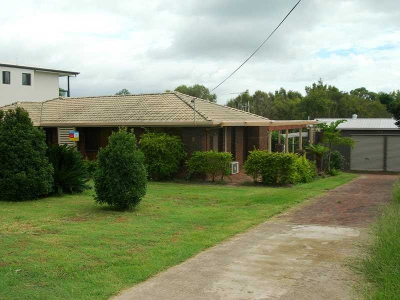 8 Carlo Road, Rainbow Beach QLD 4581