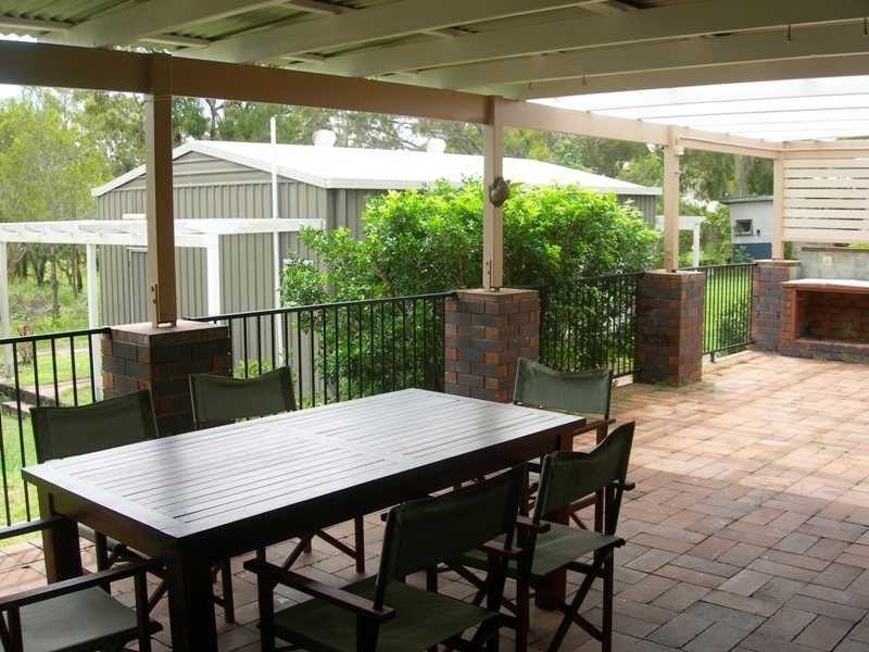 8 Carlo Road, Rainbow Beach QLD 4581