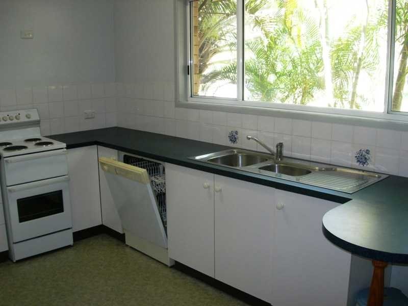 2/100 Cooloola Drive, Rainbow Beach QLD 4581