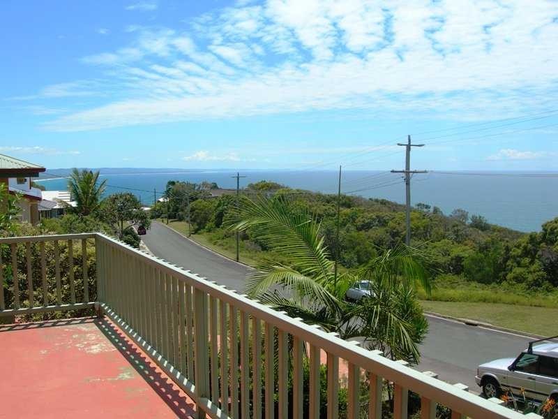 2/100 Cooloola Drive, Rainbow Beach QLD 4581