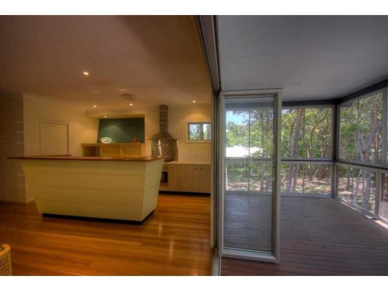 11 Belle Court, Rainbow Beach QLD 4581