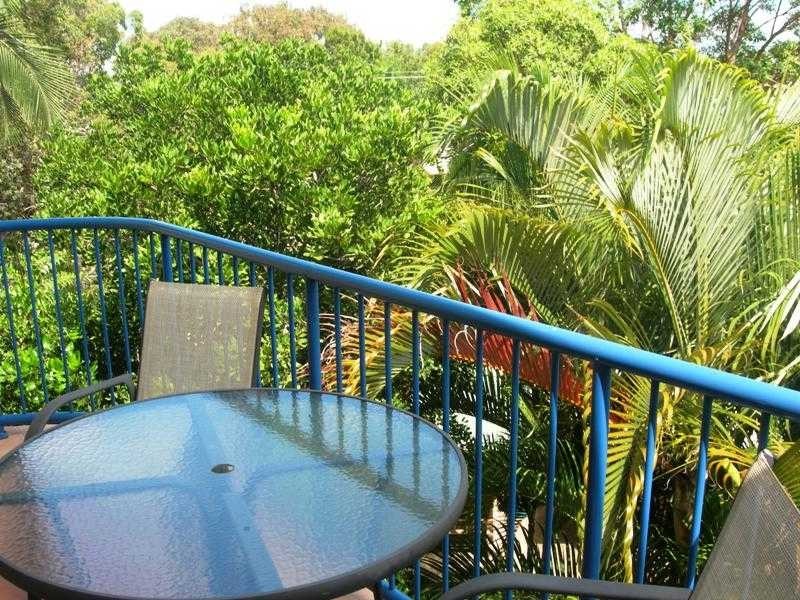 9/4 Double Island Drive, Rainbow Beach QLD 4581