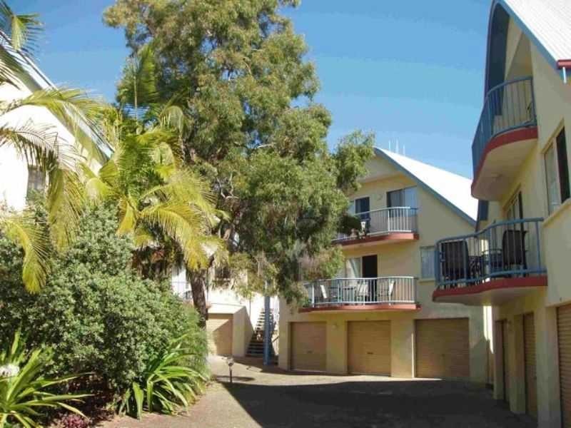 9/4 Double Island Drive, Rainbow Beach QLD 4581