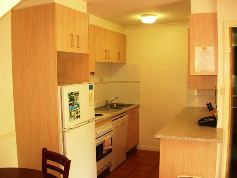 9/4 Double Island Drive, Rainbow Beach QLD 4581
