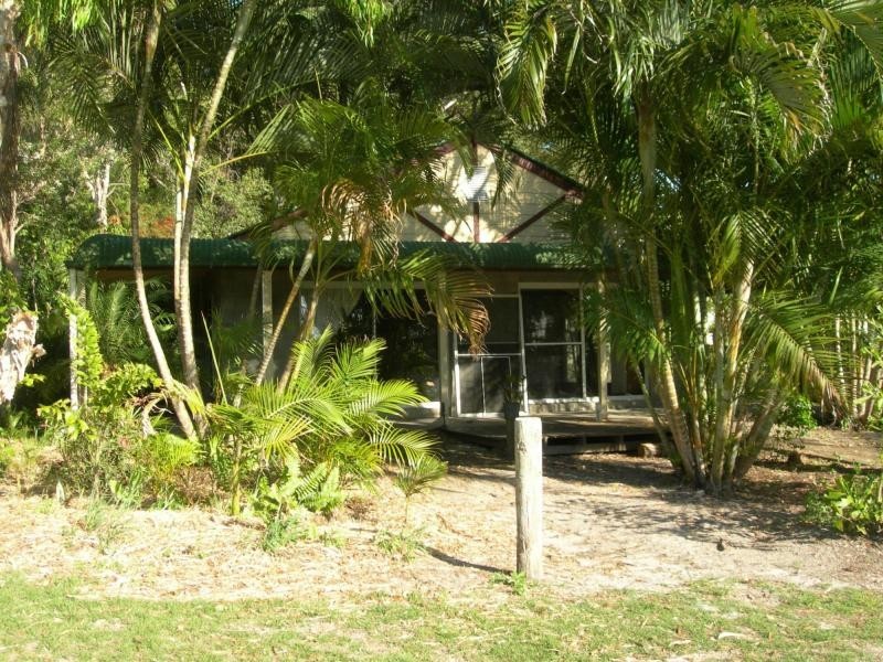 11 Pangatta Court, Rainbow Beach QLD 4581