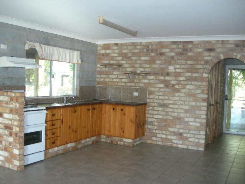 11 Pangatta Court, Rainbow Beach QLD 4581