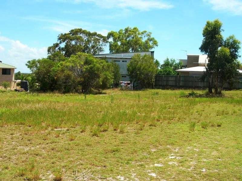 60 Bombala Crescent, Rainbow Beach QLD 4581