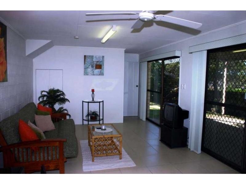 40 Rumbalara Avenue, Rainbow Beach QLD 4581