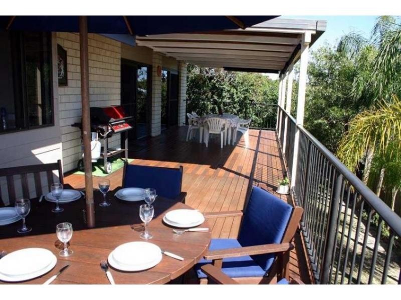 40 Rumbalara Avenue, Rainbow Beach QLD 4581