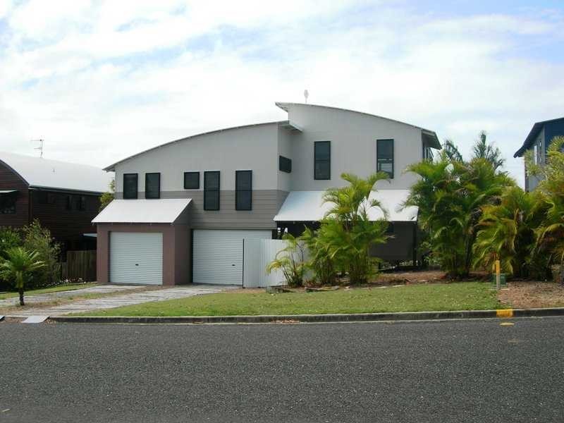 11 Coolberry Court, Rainbow Beach QLD 4581