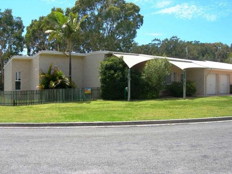 5 Kurana Street, Rainbow Beach QLD 4581