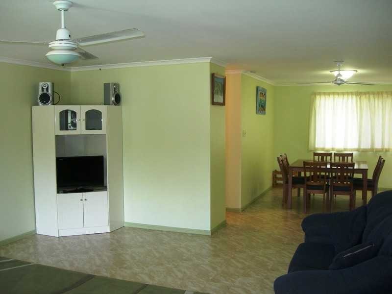 5 Kurana Street, Rainbow Beach QLD 4581