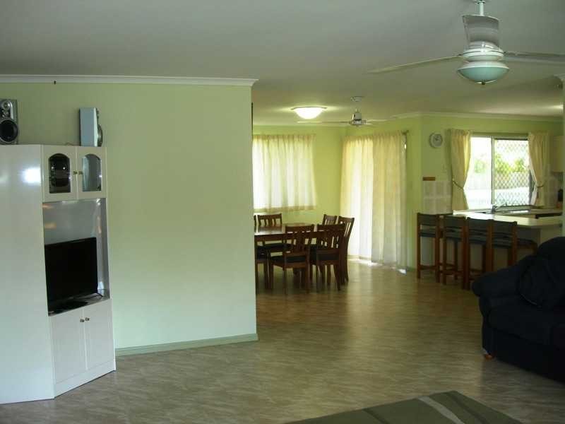 5 Kurana Street, Rainbow Beach QLD 4581