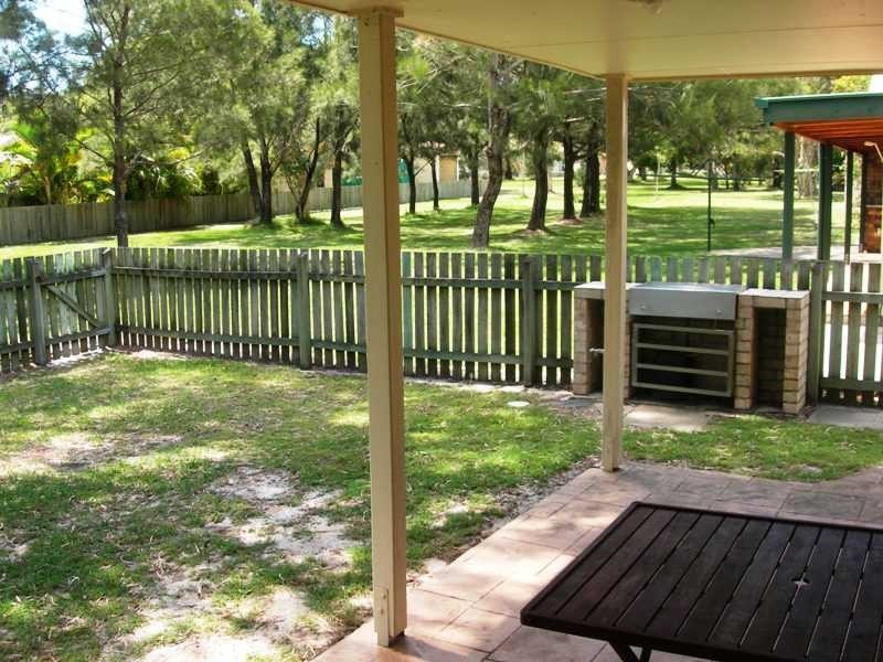 5 Kurana Street, Rainbow Beach QLD 4581