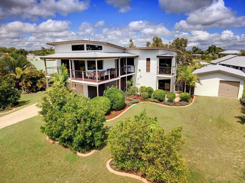54 Manooka Drive, Rainbow Beach QLD 4581