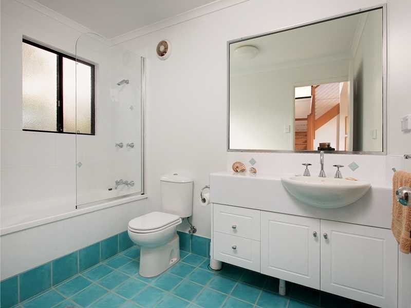 54 Manooka Drive, Rainbow Beach QLD 4581