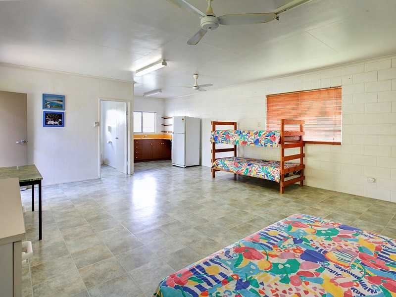 54 Manooka Drive, Rainbow Beach QLD 4581