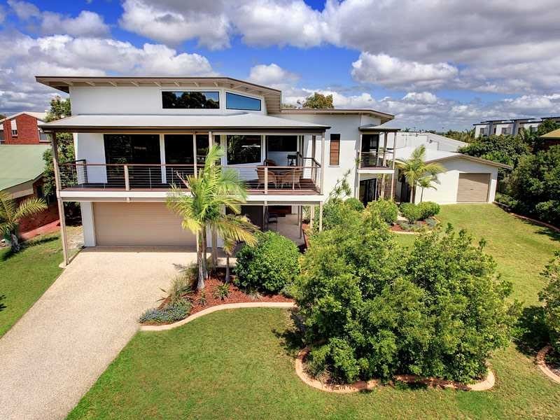 54 Manooka Drive, Rainbow Beach QLD 4581