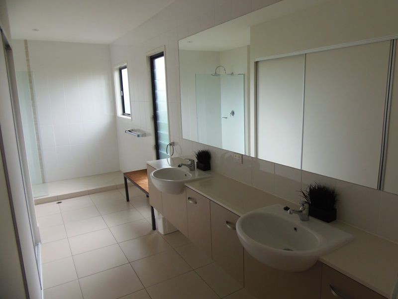 4/7 Spectrum Street, Rainbow Beach QLD 4581