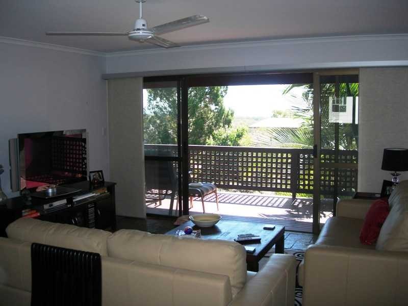 27 Bombala Crescent, Rainbow Beach QLD 4581