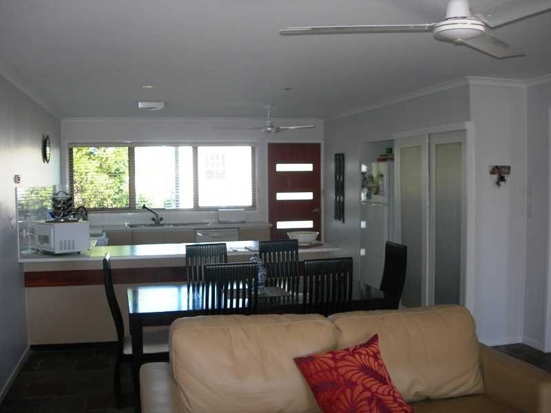 27 Bombala Crescent, Rainbow Beach QLD 4581