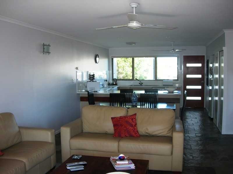 27 Bombala Crescent, Rainbow Beach QLD 4581