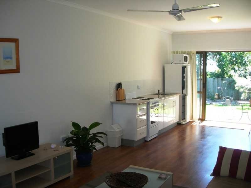 27 Bombala Crescent, Rainbow Beach QLD 4581