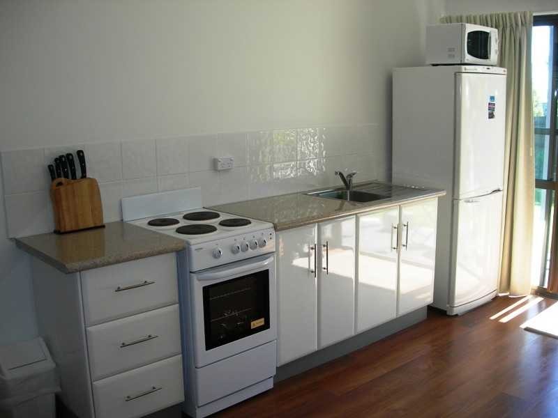 27 Bombala Crescent, Rainbow Beach QLD 4581