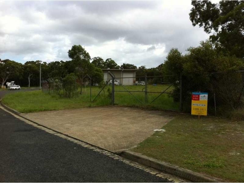 5 Goondi Street, Rainbow Beach QLD 4581